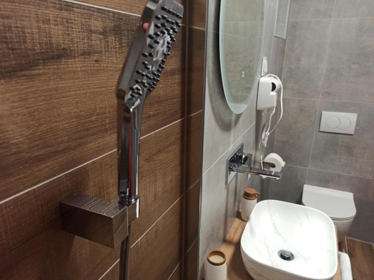 Venite Rooms Velika ภายนอก รูปภาพ