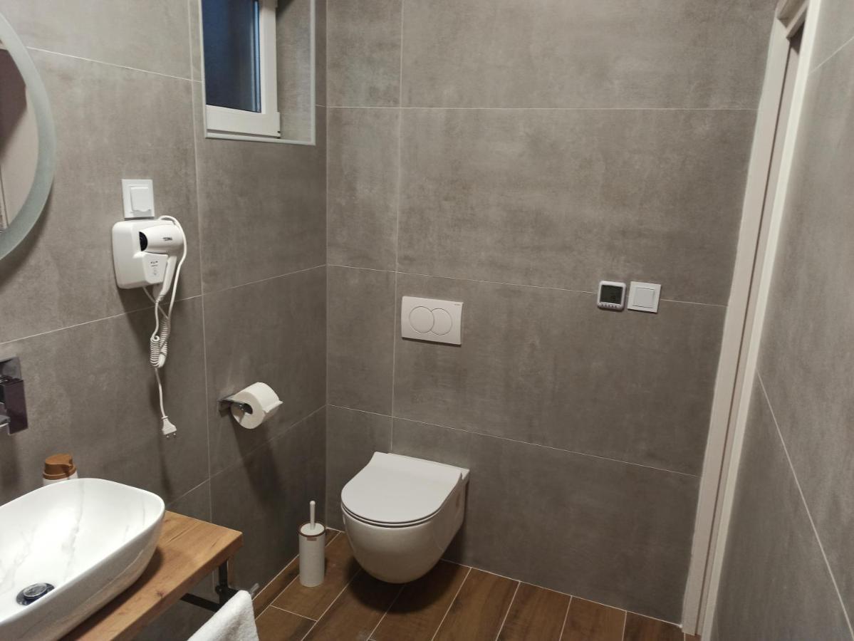 Venite Rooms Velika ภายนอก รูปภาพ